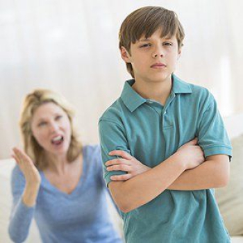 Tâm Lý Trẻ Nhỏ Khi Không Hợp Tác Với Cha Mẹ Trong Chuyện Học Tập – Điều Con Chưa Biết Nói Và Điều Cha Mẹ Cần Thấu Hiểu